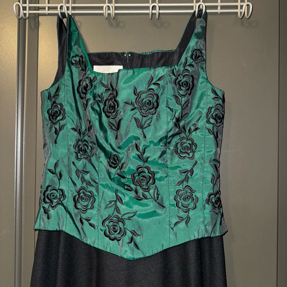 VINTAGE Nathaid Gown Emerald Green Renaissance Whimsygoth Women's Size 30 (M)‎